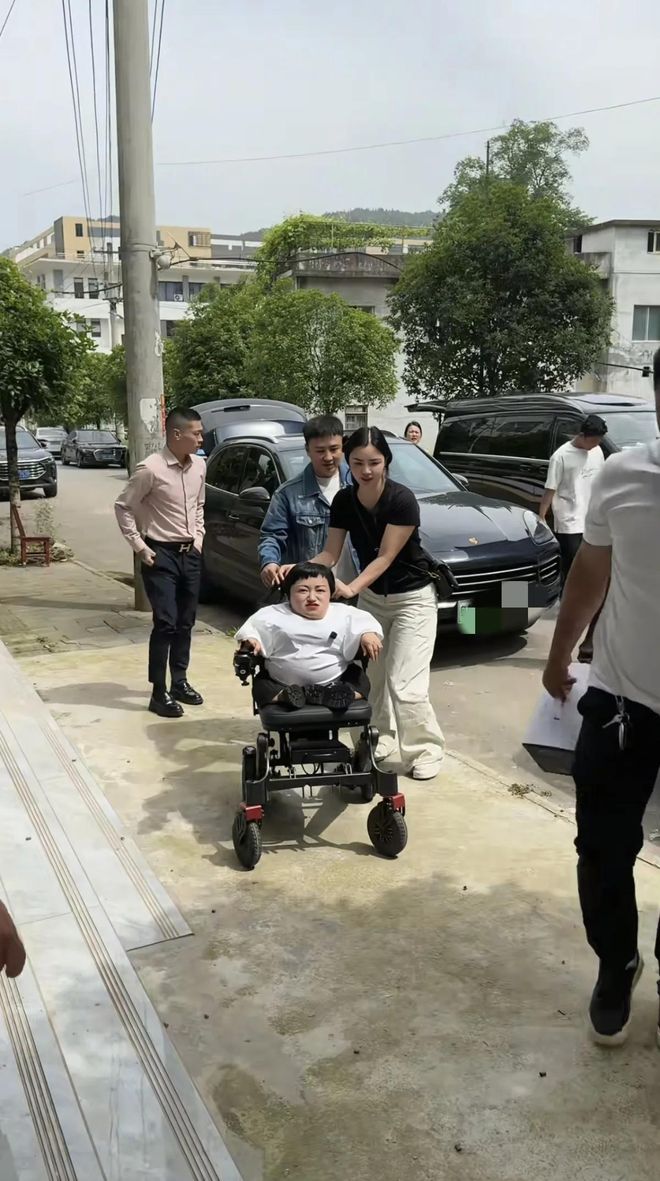 州求大双哥复合大双哥称已复合正备孕开元棋牌李喜梅带全家十几口人赴贵(图3)